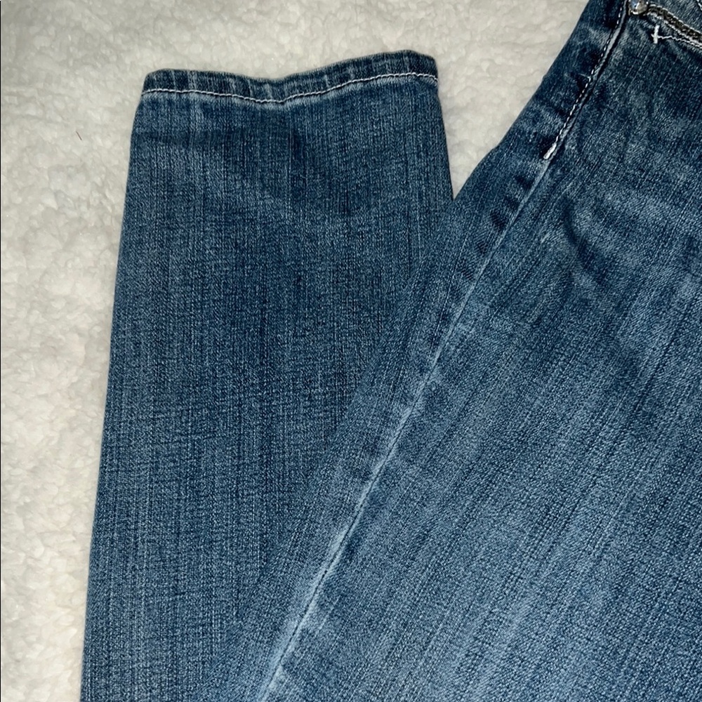 L.A. Idol Blue Skinny Jeans with Embroidered Design - Picture 11 of 15